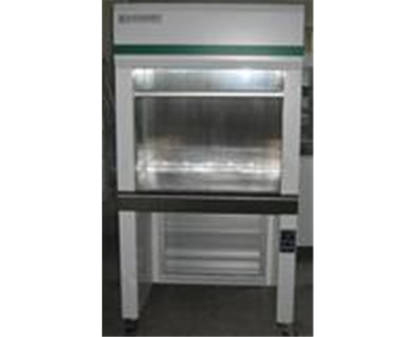 單人垂直流凈化工作臺(tái)